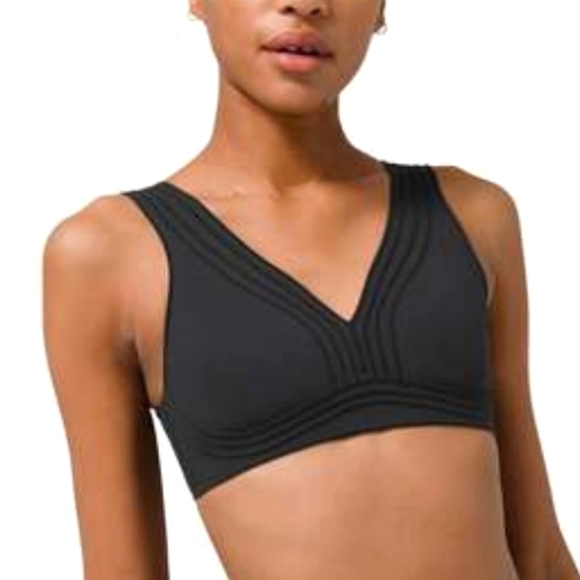 Lululemon Get in Line Bra *Light Support*, Size 4 - Picture 1 of 5
